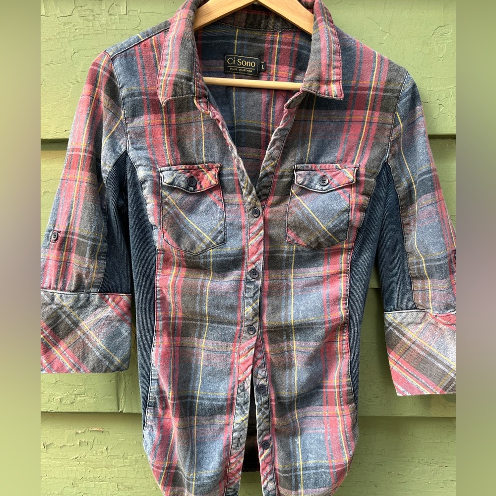 Ci Sono Women's Plaid Button-Up Shirt - Red and Gray